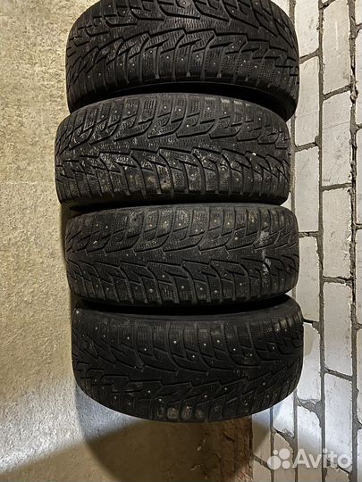 Hankook Winter I'Pike 215/50 R17