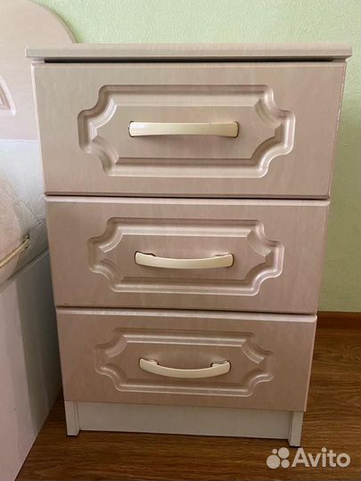 Мебель для спальни бу