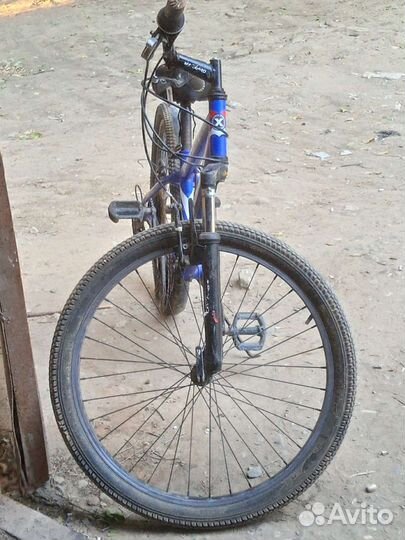Велосипед горный (но на велике почему-то мтб)