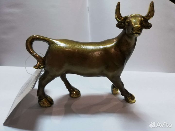 Статуэтка Бык