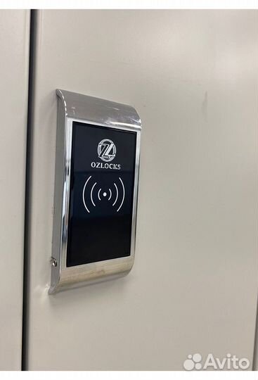 Электронные замки Ozlocks в раздевалку для фитнес