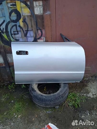 Дверь передняя Тойота Чайзер GX90