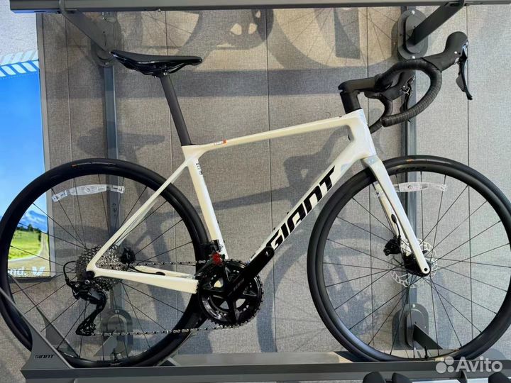 Giant TCR advanced 2 KOM 2025