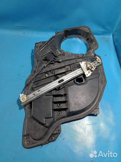 Стеклоподъемник электр. передний правый Mazda CX