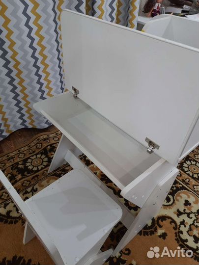 Детский стол и стул растущие