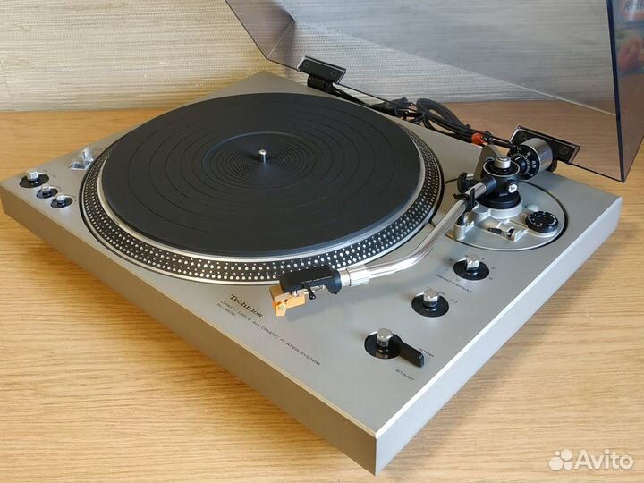 Проигрыватель винила Technics SL-1600 Japan