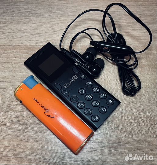 ELARI NanoPhone C