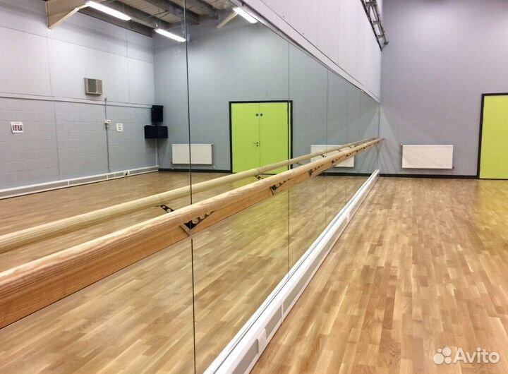 Спортзальные зеркала и стекла