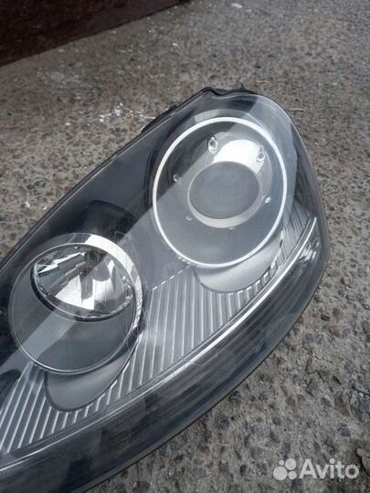 Фара Левая Правая Ксенон Фольксваген Джетта 5