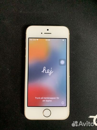 iPhone SE, 32 ГБ