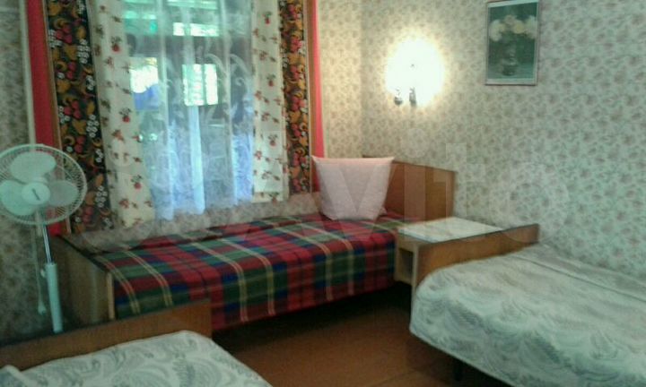 Комната 9 м² в 4-к., 1/2 эт.