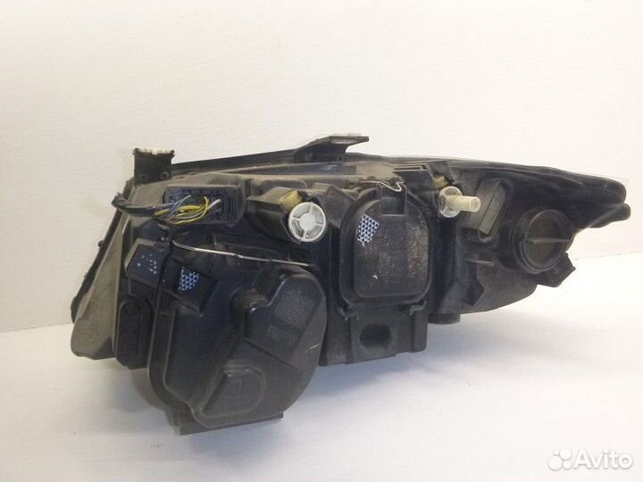 Фара правая BMW E90/E91 2005
