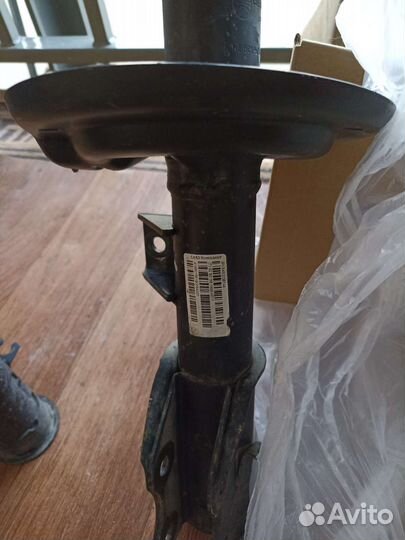 Стойки амортизатора лада Веста LADA Vesta