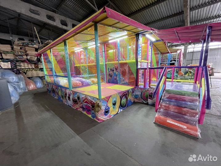 Мобильный игровой лабиринт «Сухой аквапарк»