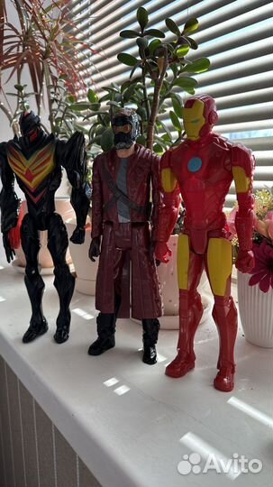 Фигурки супергероев Marvel