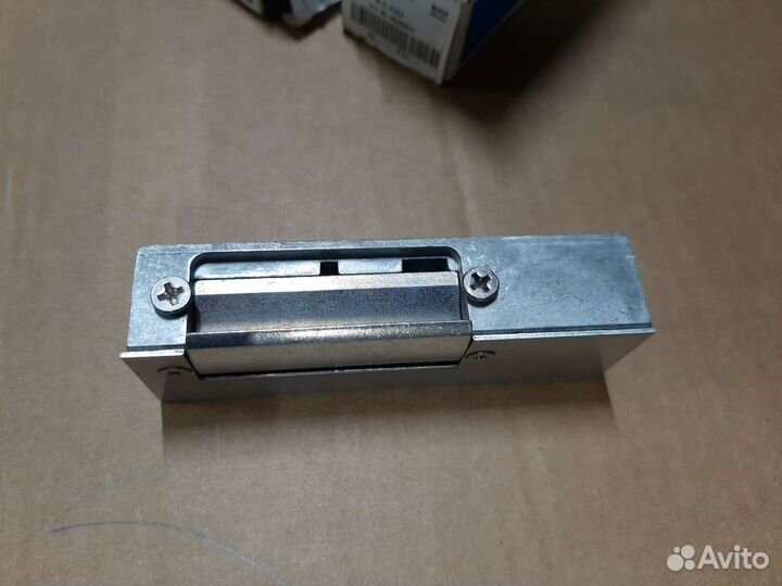 Защелка электромеханическая Eff-Eff