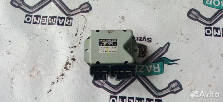 Реостат печки Toyota Prius NHW20