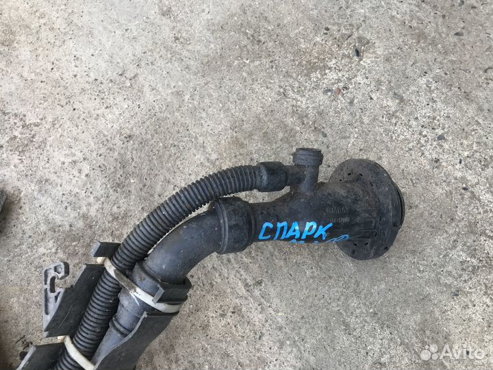 Chevrolet Spark M200 Заливная горловина бака б/у