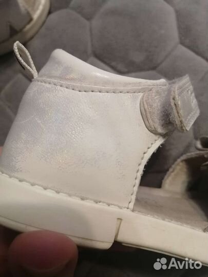 Сандалии для девочки