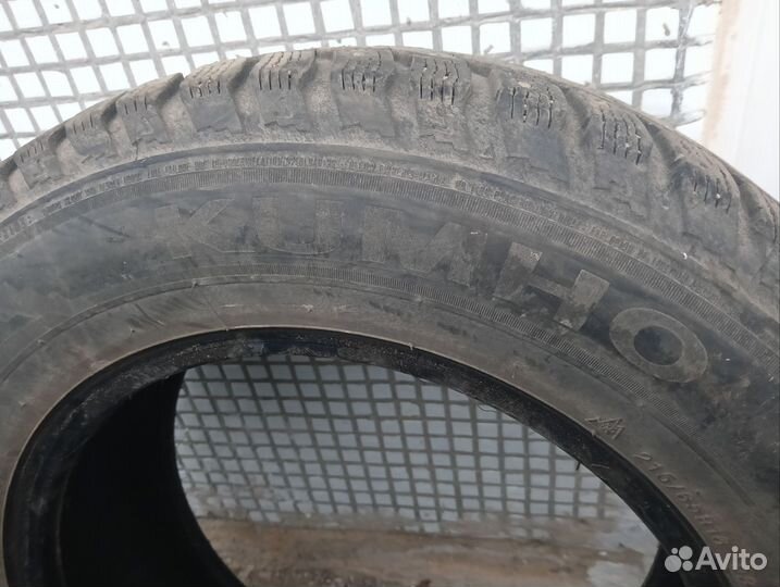 Kumho I'Zen KW22 215/65 R16