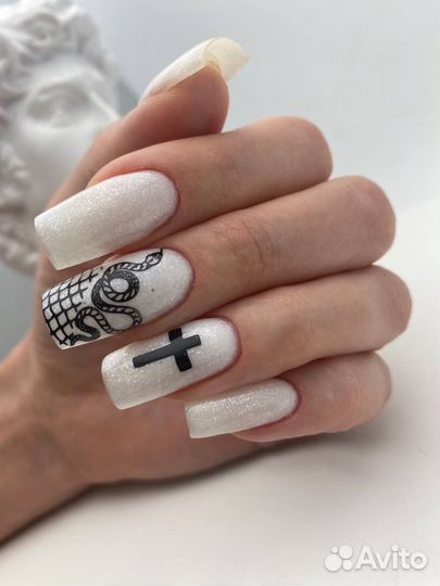 Маникюр на дому