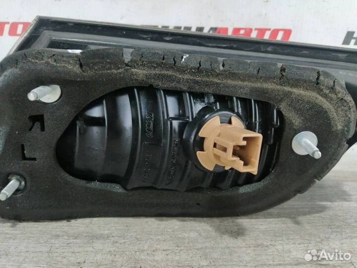 Фонарь левый в крышку багажника Honda Civic 8 1.8