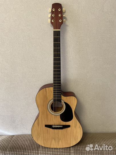 Классическая гитара с подключением