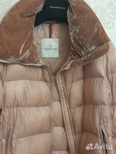 Пуховик женский Италия Moncler