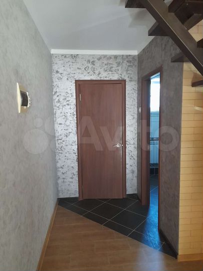Дом 186 м² на участке 4 сот.