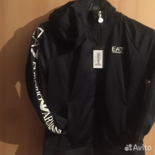 Спортивный костюм EA7 женский