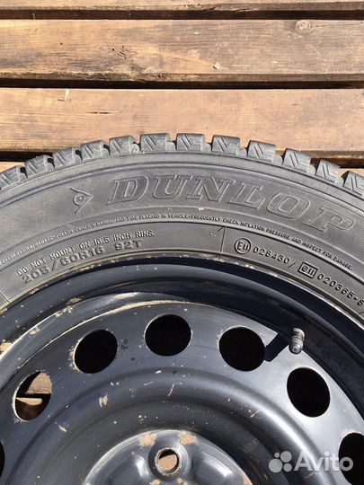 Dunlop SP Winter Ice 01 205/60 R16