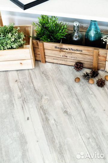 Кварцвиниловая клеевая плитка Alpine Floor