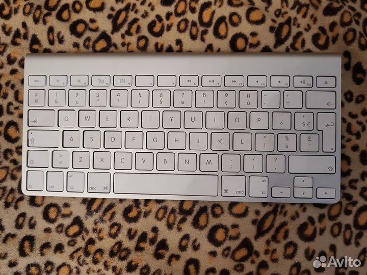 Клавиатура Apple