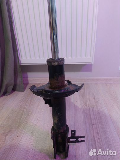 Амортизатор передний правый kyb opel astra h