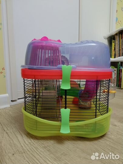 Клетка для хомяка со всем необходимым