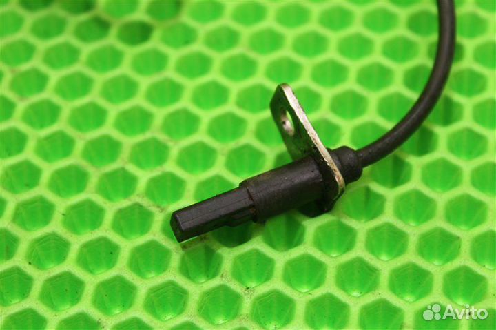 Датчик abs передний левый Suzuki Grand Vitara