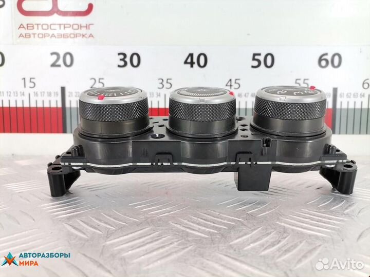Блок управления печки / климат-контроля Mitsubishi