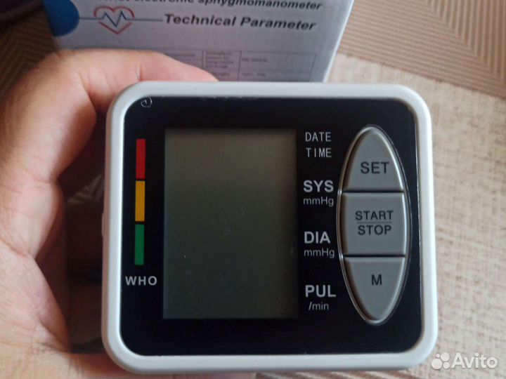 Тонометр на запястье