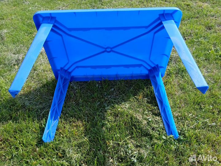 Детский стол