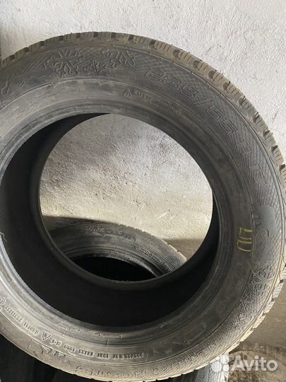 Gislaved Nord Frost 5 235/55 R17 105S