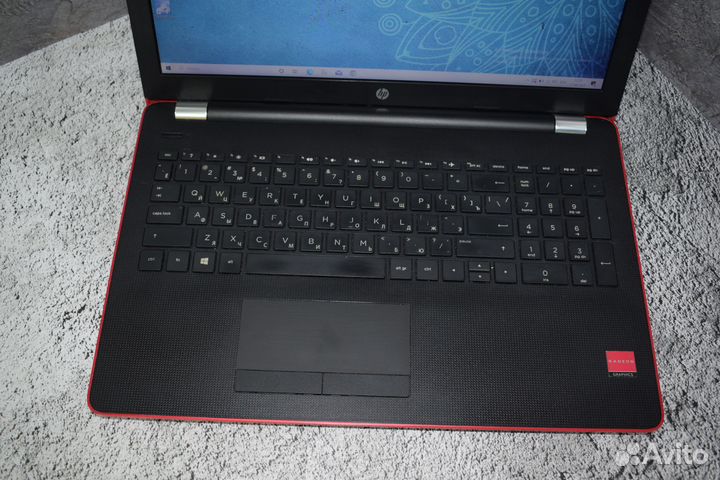 Ноутбук HP на AMD A10-9620P/ 4 ядра/ full HD