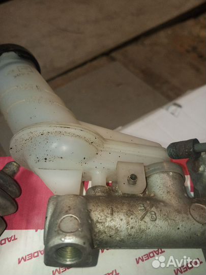 Главный цилиндр сцепления Suzuki liana