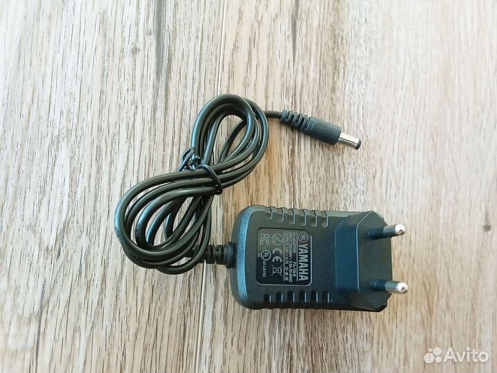 Блок питания для Yamaha PSR-E273 (PA-3C)