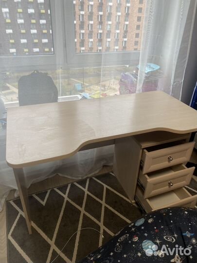 Детский письменный стол бу