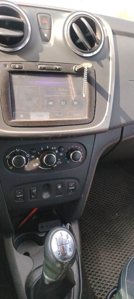 Dacia Logan: фото из отзыва