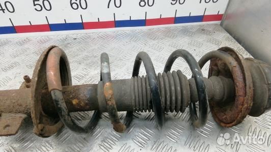 Стойка задняя левая dacia duster 1 (9KR02SJ01)