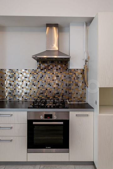 3-к. квартира, 101,1 м², 1/5 эт.