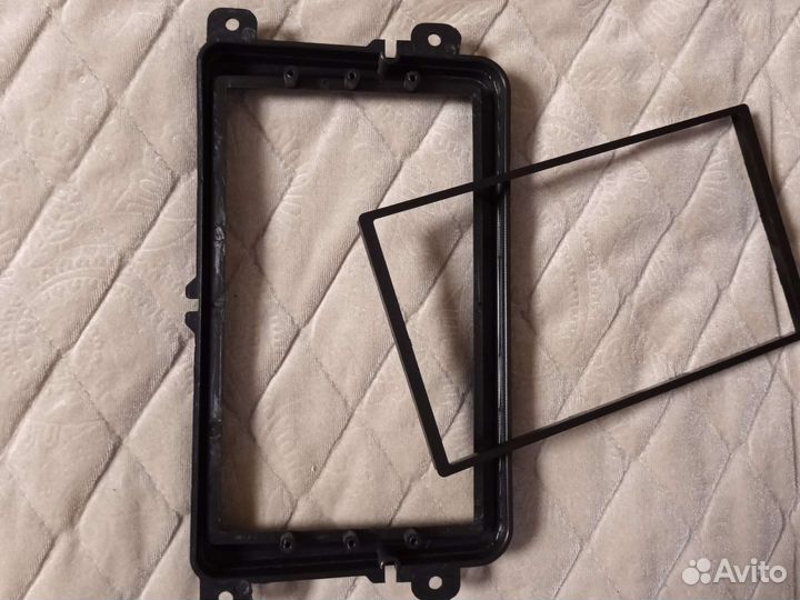 Рамка для 2 din магнитолы для Шкода Рапид