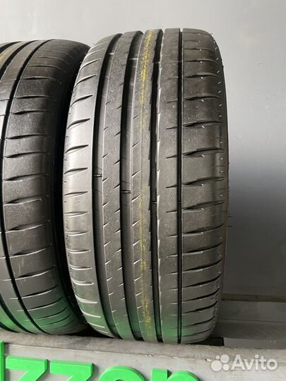 Michelin Pilot Sport 4 225/45 R17