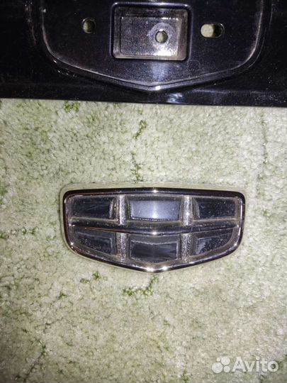 Накладка крышки багажника Geely Atlas